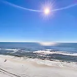 Pelican Walk 1005